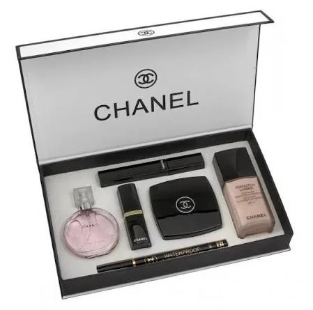 Caja de regalo Chanel